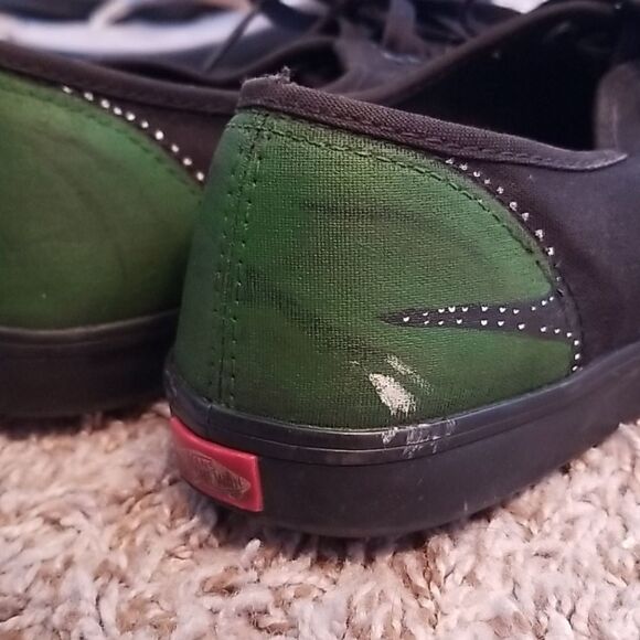 Vans custom painted flower/lillypad size 8 - Picture 4 of 5